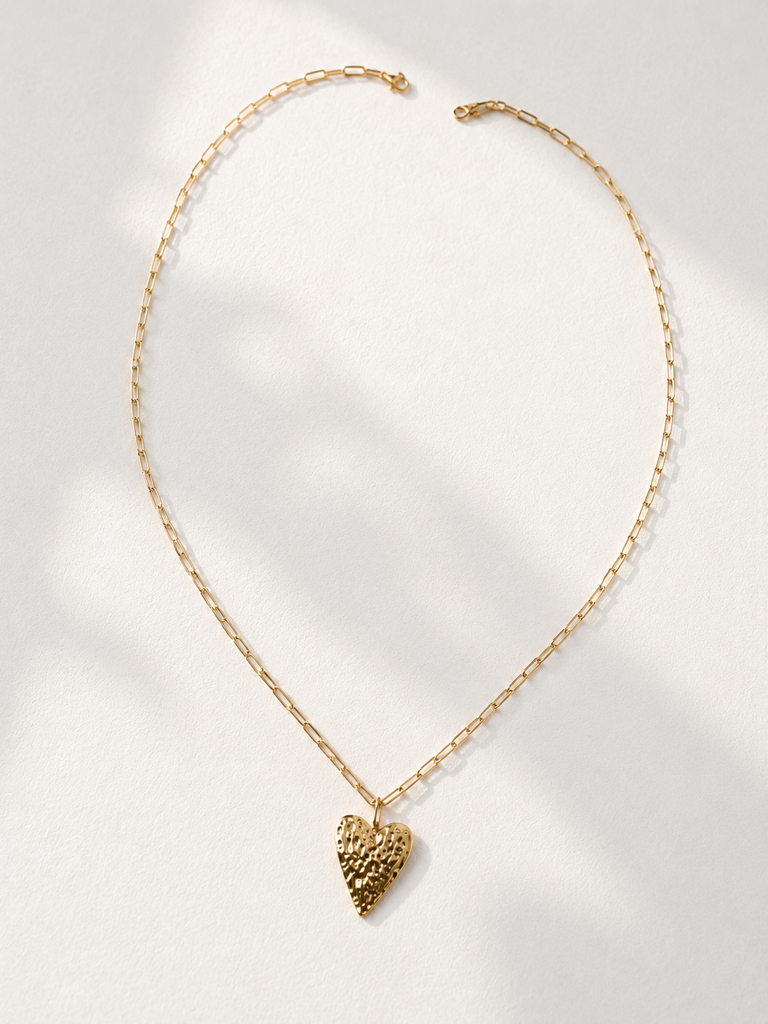Collier Cœur Doré Élégant